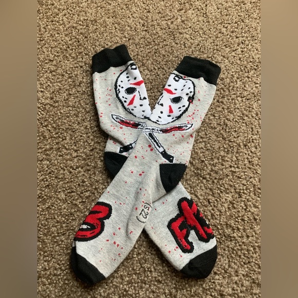 Jason F13th socks ❤️🤍🖤 - Picture 1 of 3